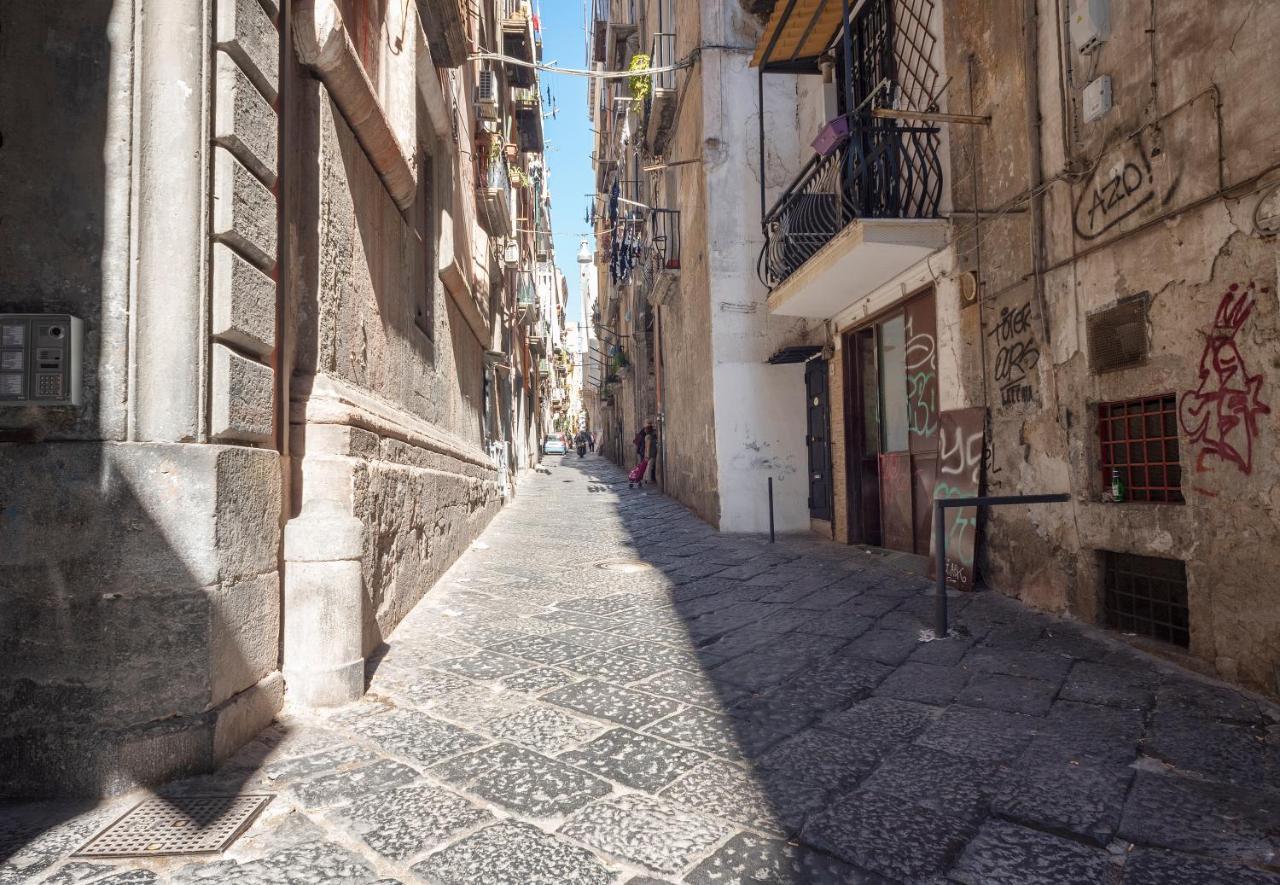 O Murzill Napoli Bagian luar foto